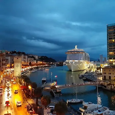 Casa Centro Vicino Mare 公寓 萨沃纳